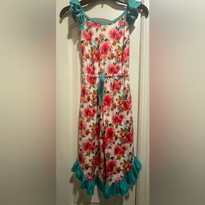 Like new. Girls Clover Cottage Baby Boutique floral romper size 5/6